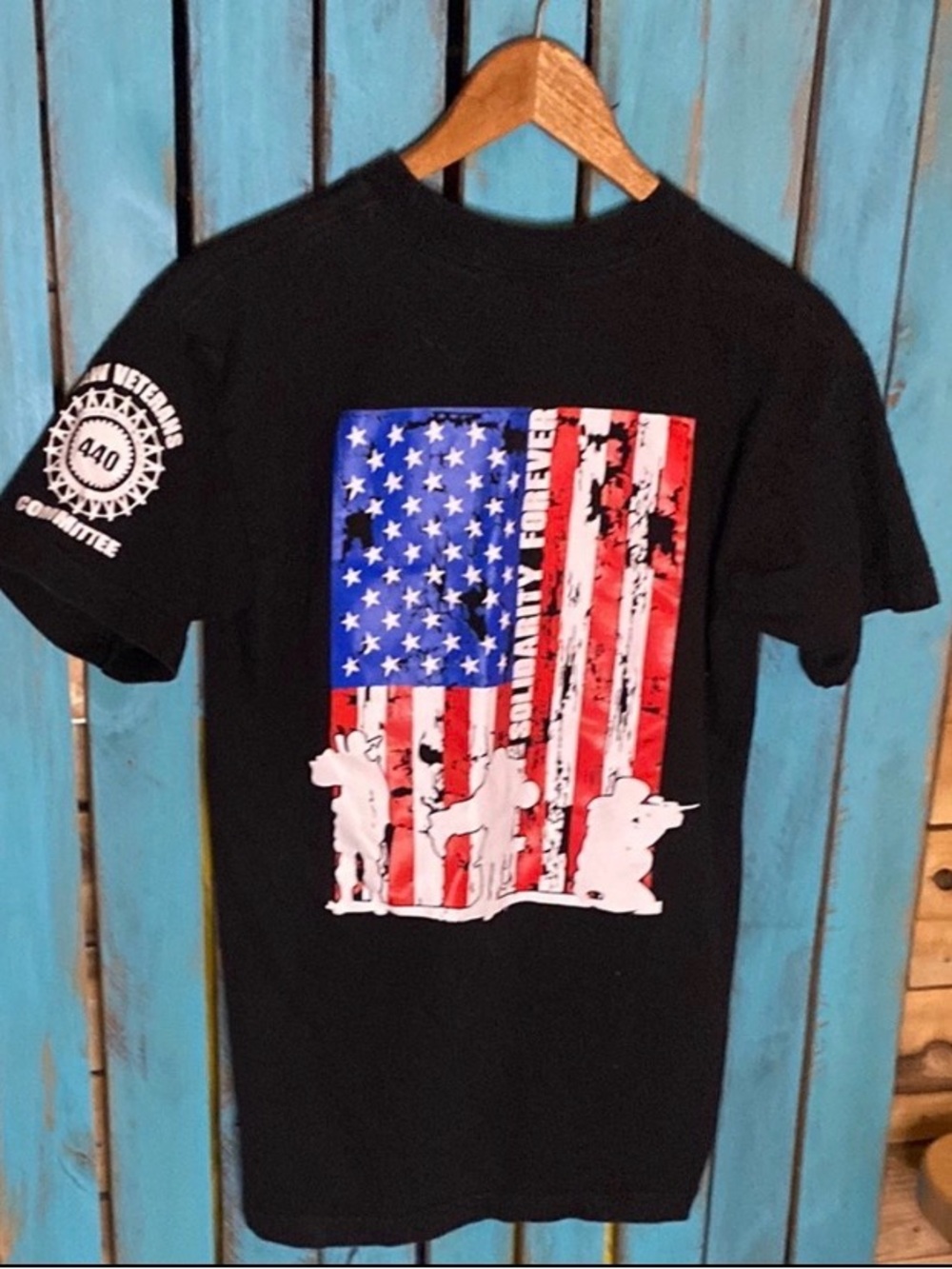 UAW Veterans Committee American Flag Design black graphic t shirt medium USA